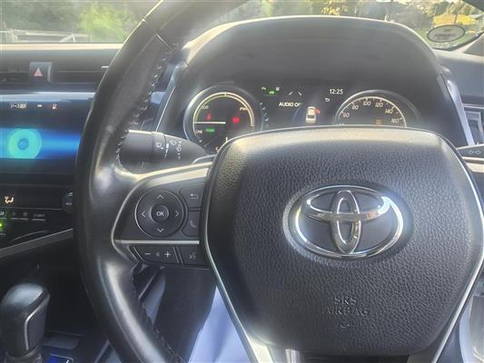 2019 Toyota Camry thumbnail