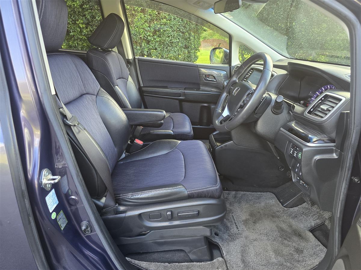 2015 Honda Odyssey thumbnail