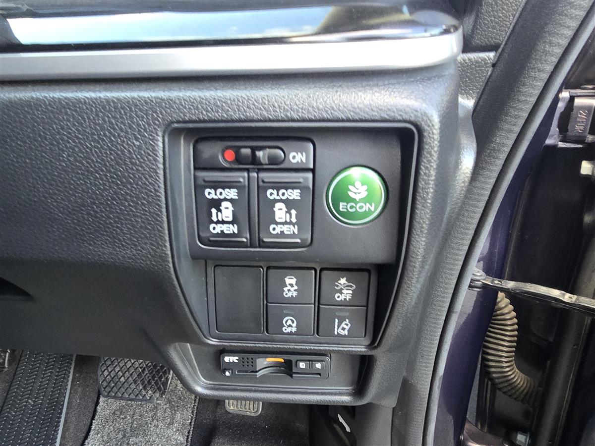 2015 Honda Odyssey thumbnail