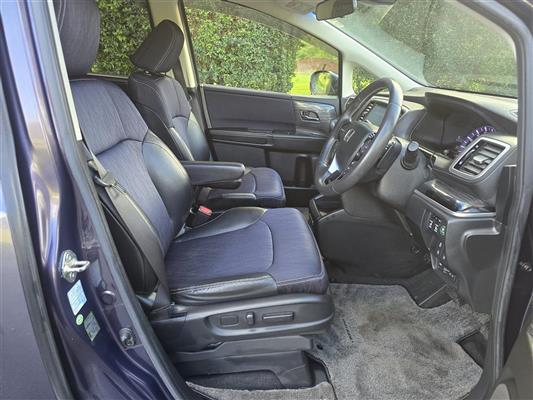 2015 Honda Odyssey thumbnail