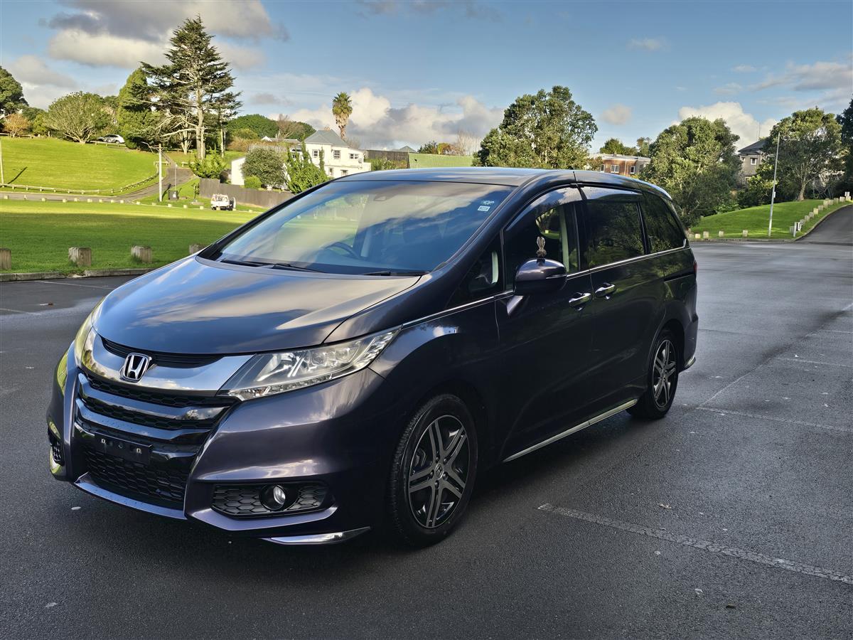 2015 Honda Odyssey thumbnail