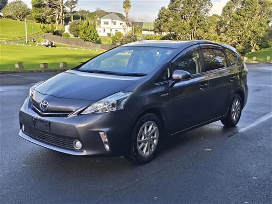 2014 Toyota Prius thumbnail