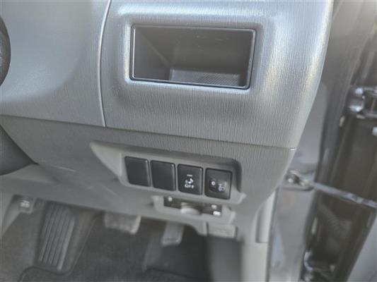 2014 Toyota Prius thumbnail