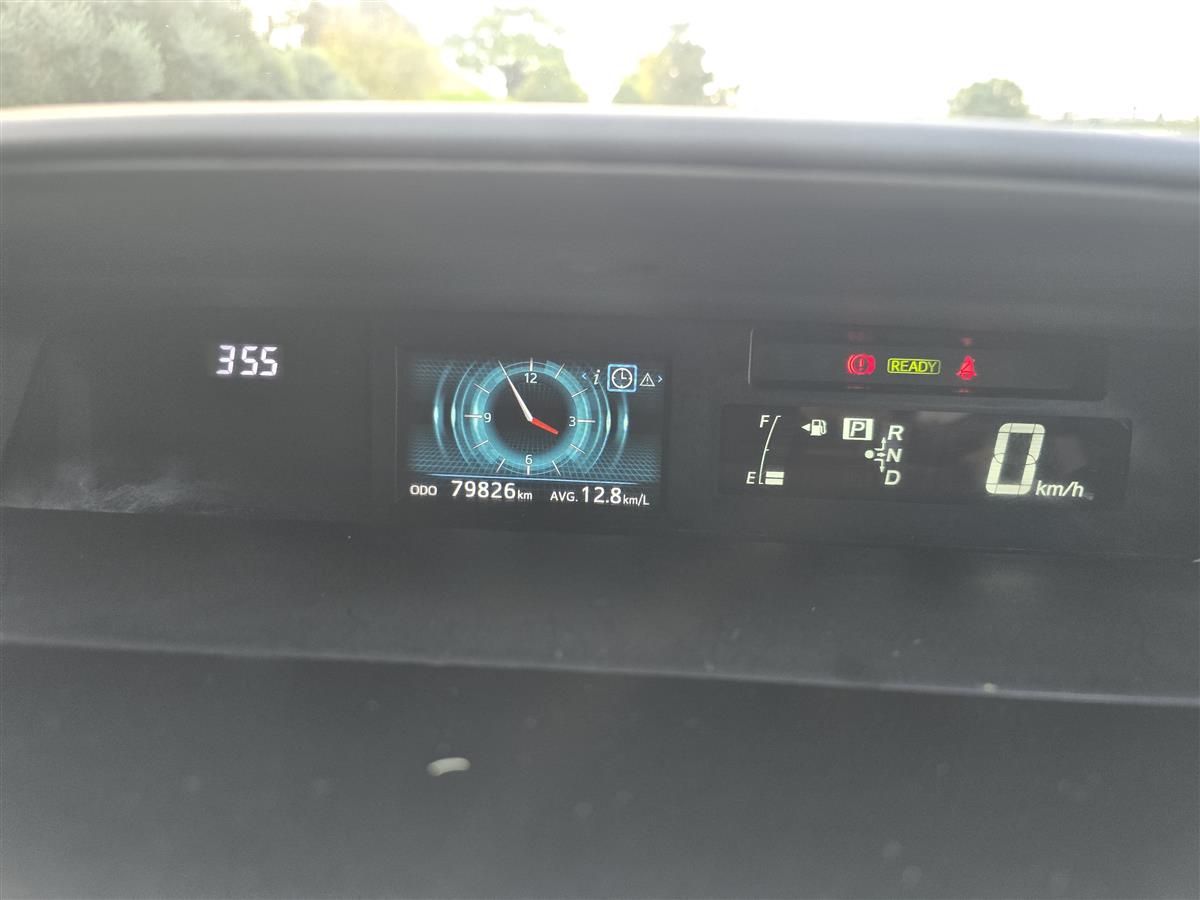 2015 Toyota Prius thumbnail