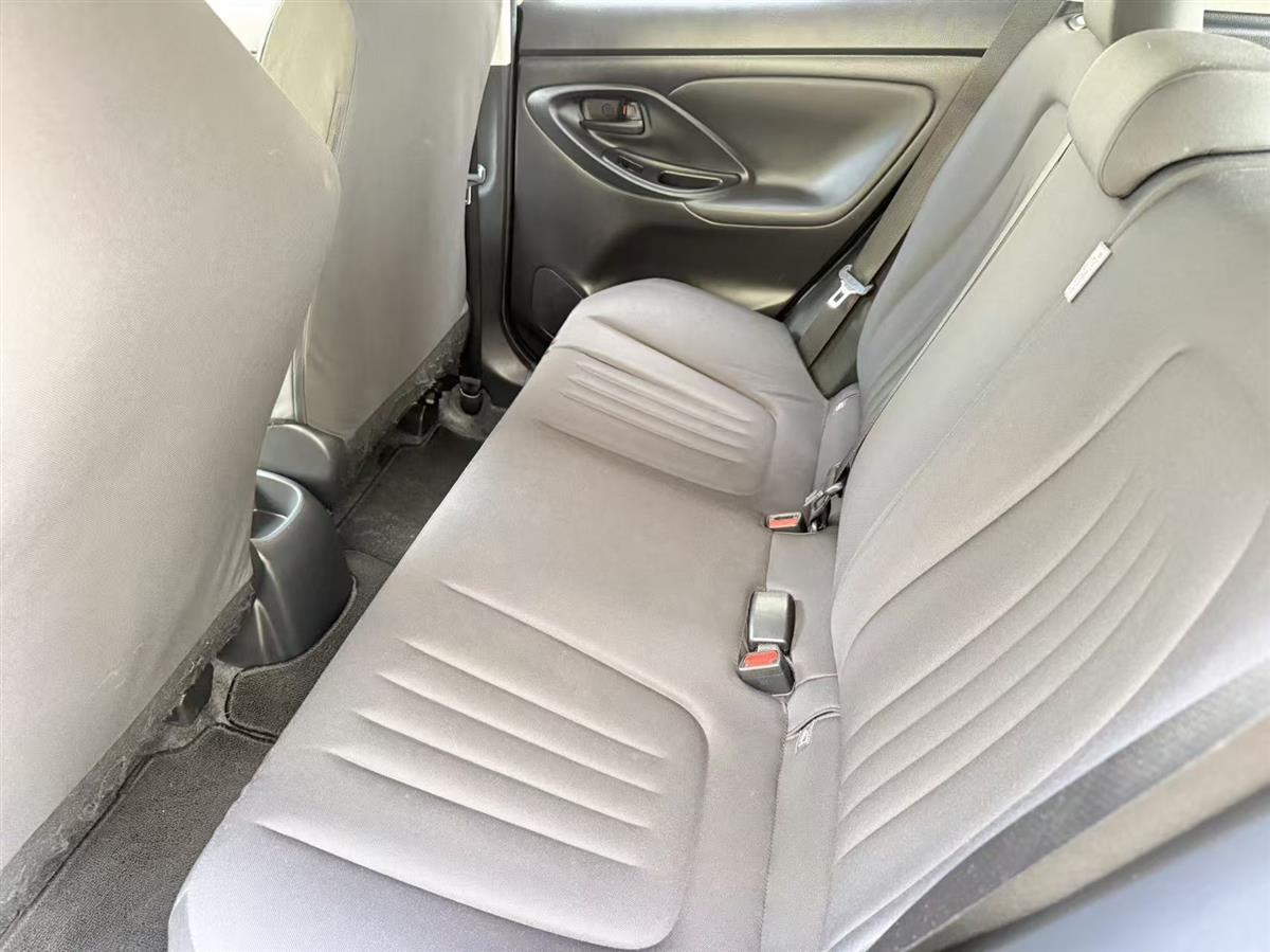 2022 Toyota Yaris thumbnail