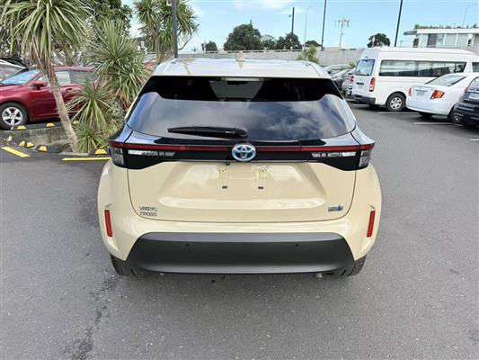 2022 Toyota Yaris thumbnail