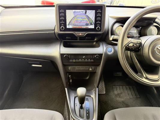 2022 Toyota Yaris thumbnail