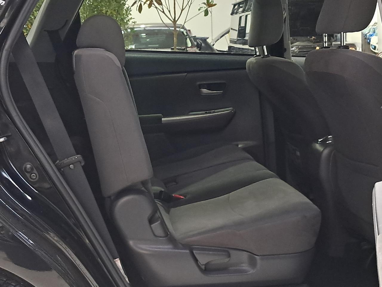 2012 Toyota Prius thumbnail