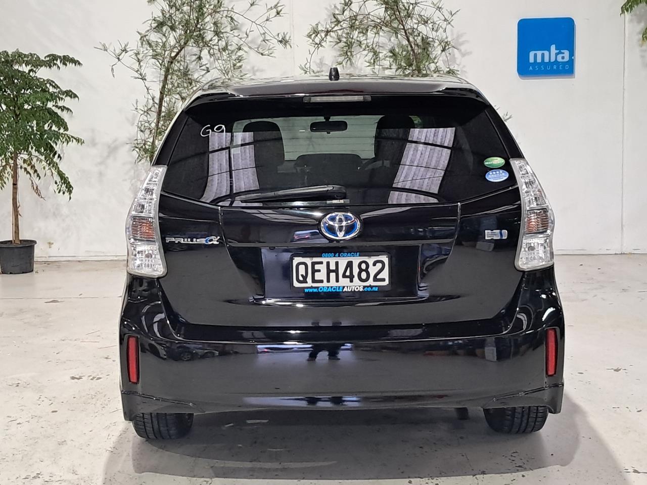 2012 Toyota Prius thumbnail