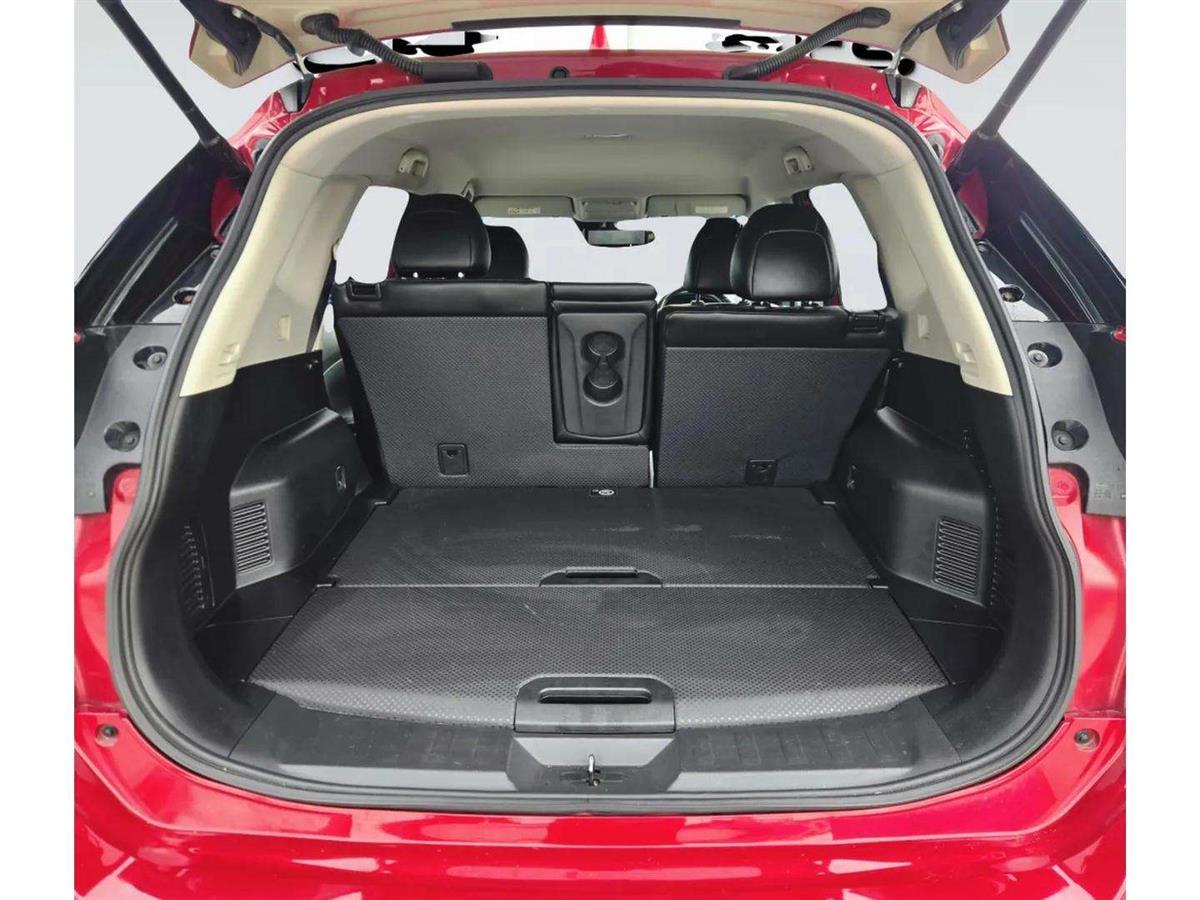 2019 Nissan X-Trail thumbnail