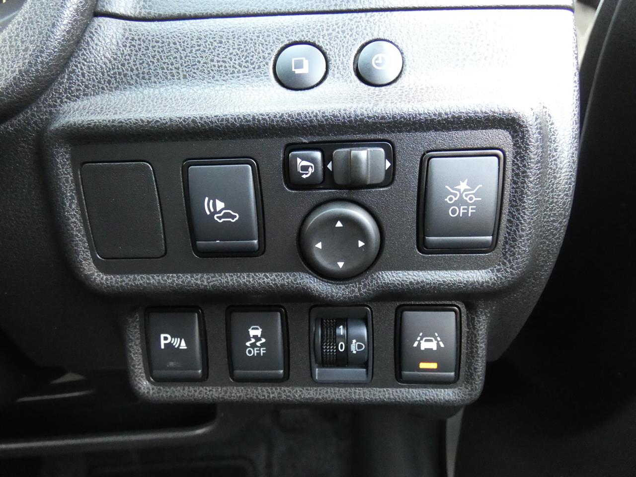 2021 Nissan NOTE thumbnail