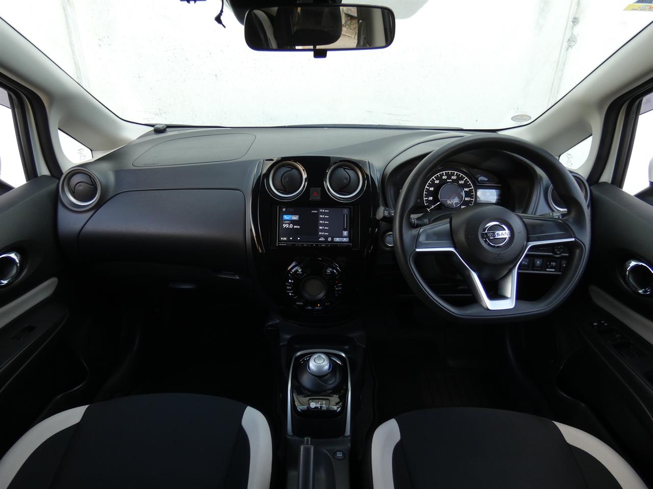 2021 Nissan NOTE thumbnail