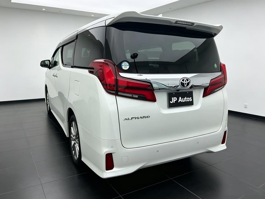 2020 Toyota Alphard thumbnail