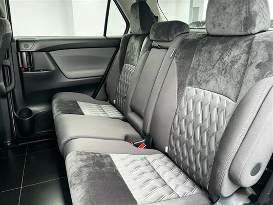 2020 Toyota Alphard thumbnail