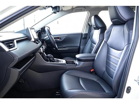 2020 Toyota RAV4 thumbnail