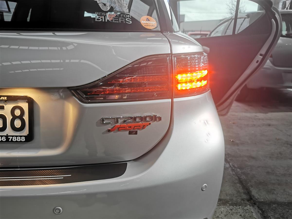 2012 Lexus CT200 thumbnail