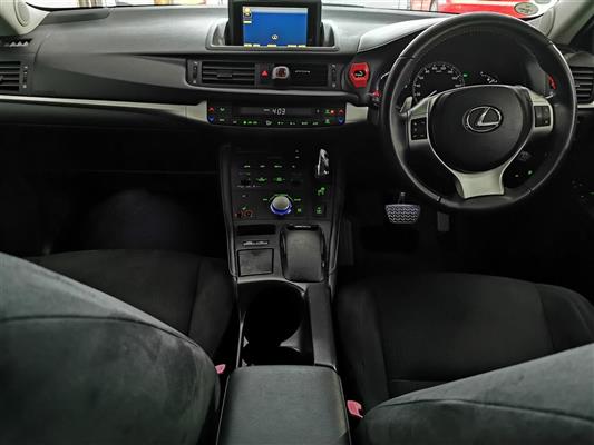 2012 Lexus CT200 thumbnail