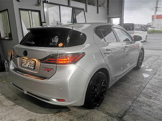 2012 Lexus CT200 thumbnail
