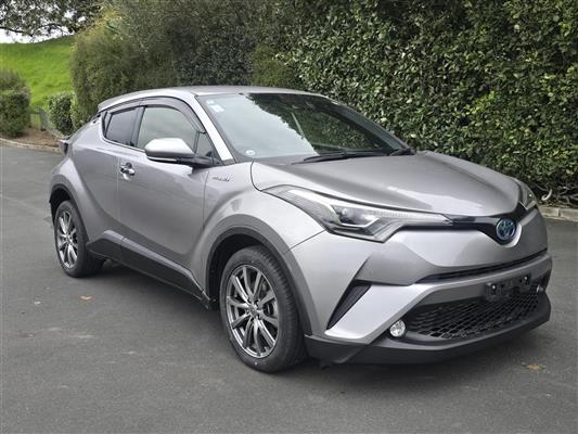 2018 Toyota C-HR thumbnail