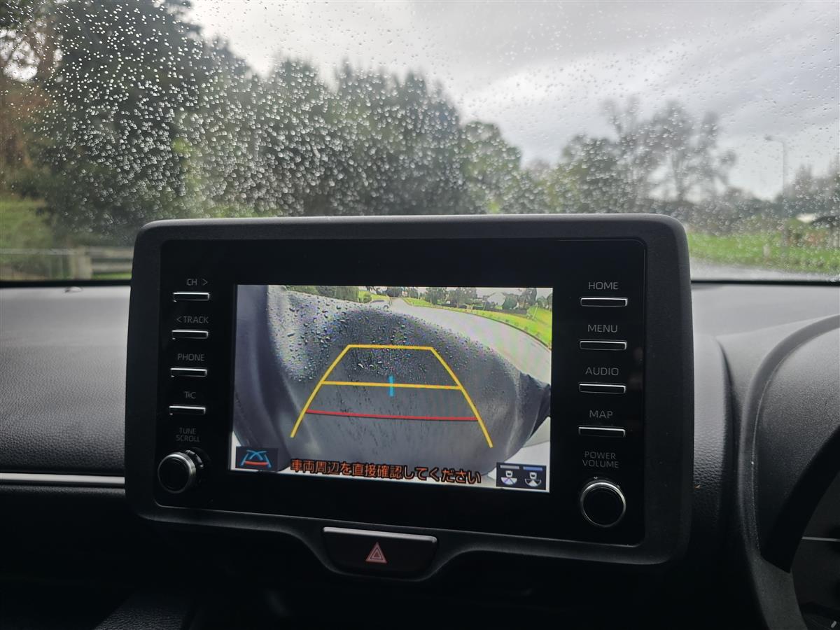 2021 Toyota Yaris thumbnail