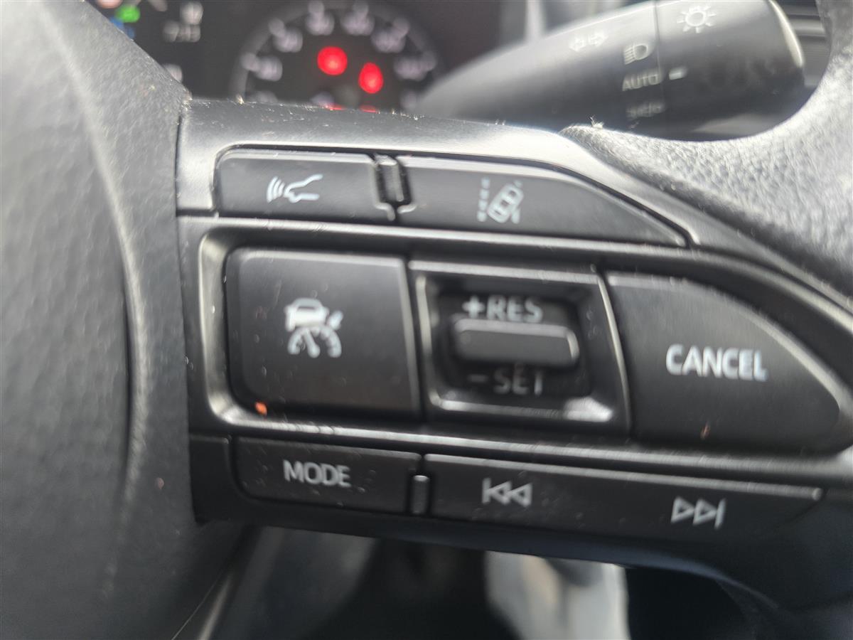2021 Toyota Yaris thumbnail