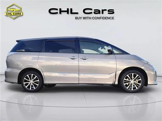 2015 Toyota Estima thumbnail