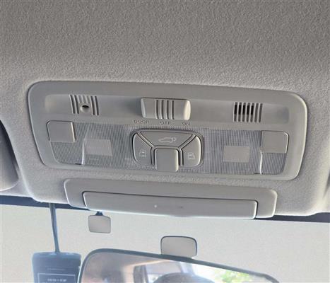 2015 Toyota Estima thumbnail