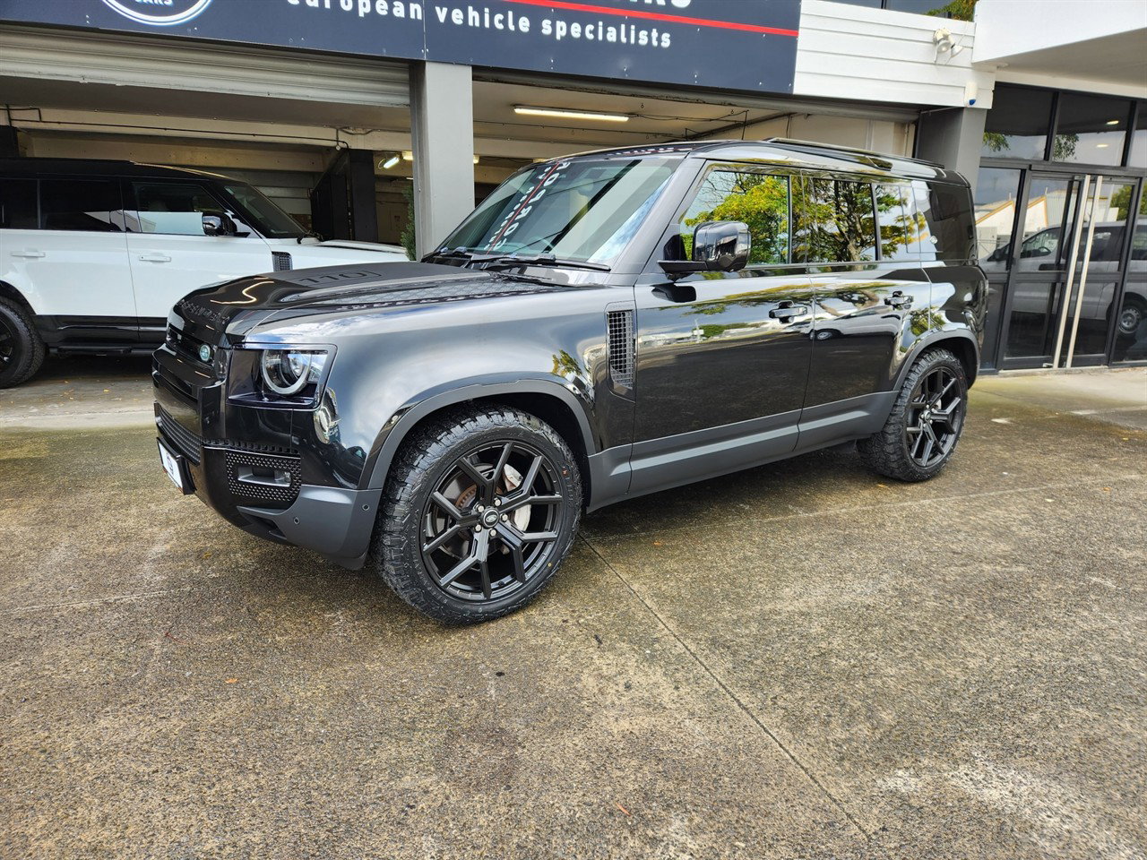 2023 Land Rover Defender