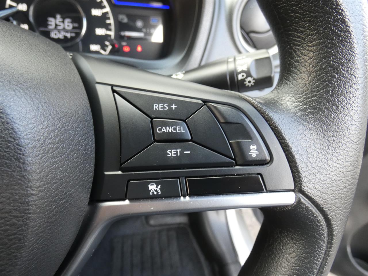 2021 Nissan NOTE thumbnail