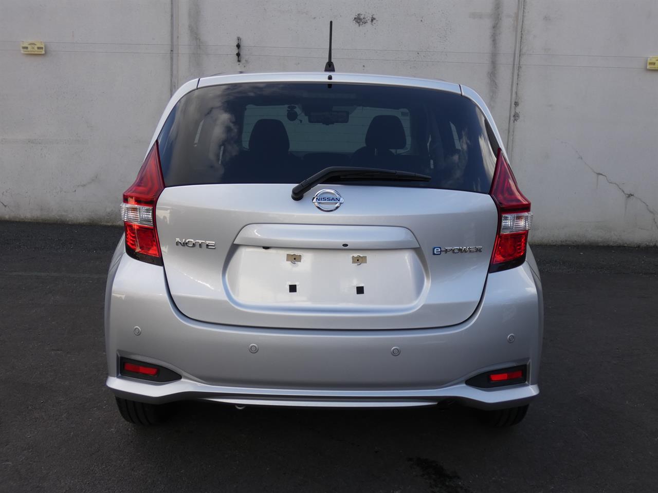 2021 Nissan NOTE thumbnail
