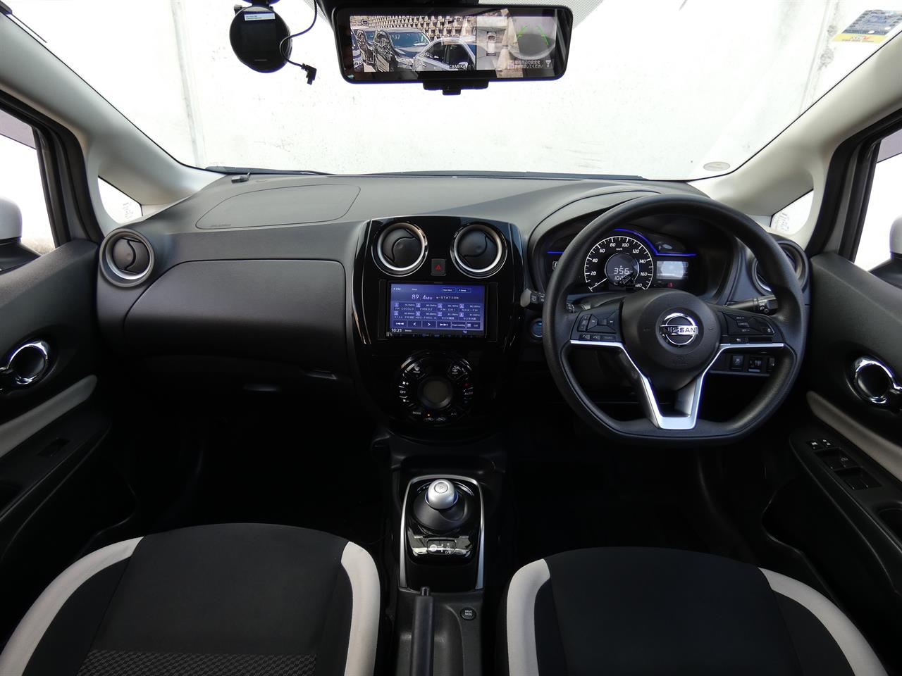 2021 Nissan NOTE thumbnail