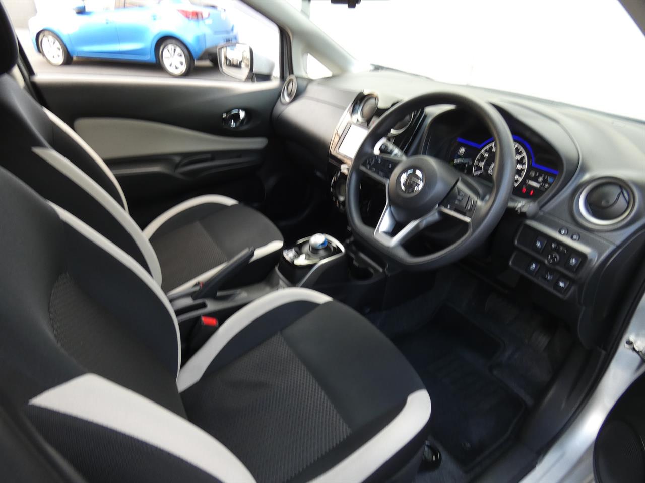 2021 Nissan NOTE thumbnail