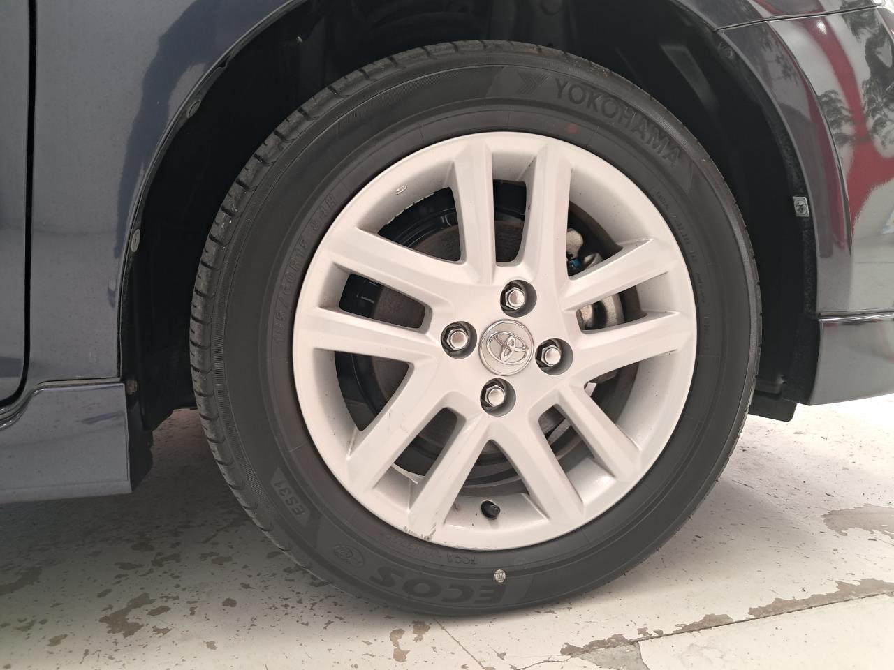 2013 Toyota COROLLA thumbnail