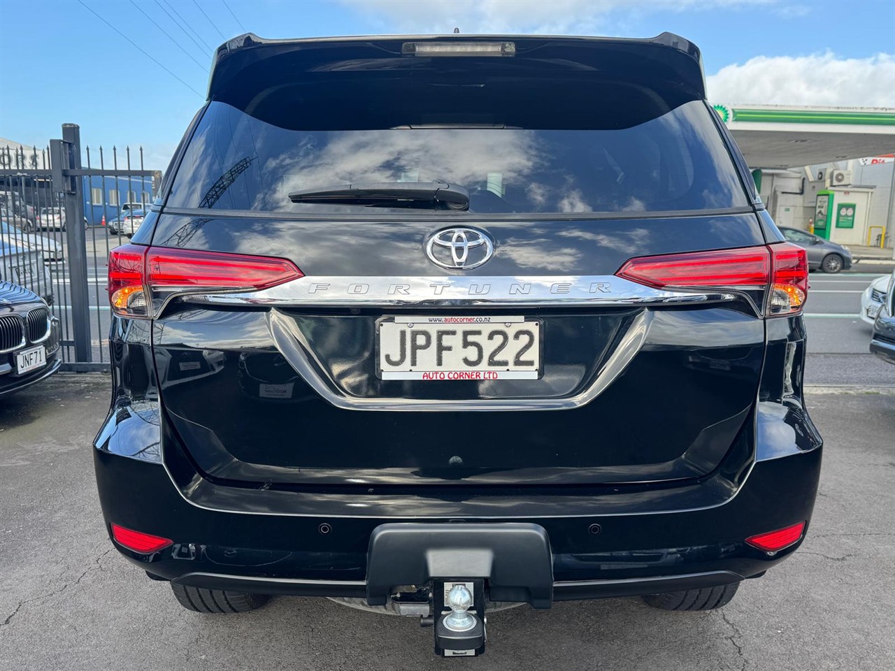2016 Toyota FORTUNER thumbnail