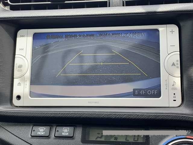 2014 Toyota Aqua thumbnail
