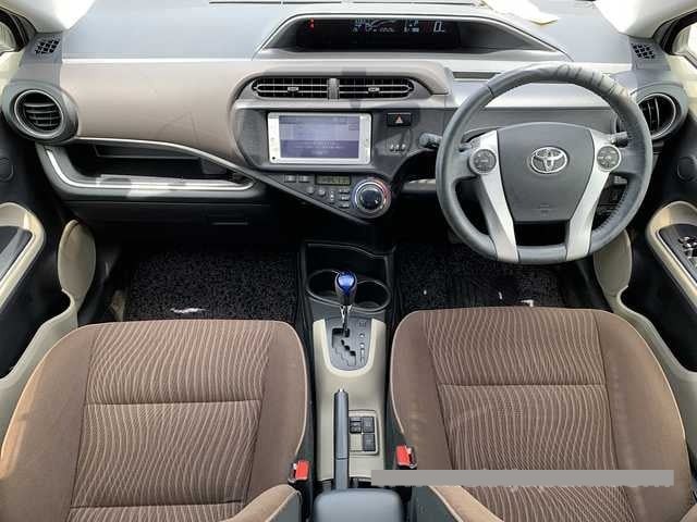 2014 Toyota Aqua thumbnail