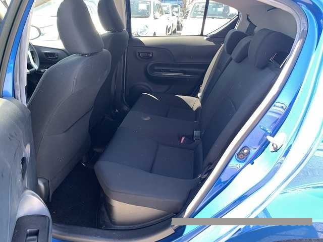 2015 Toyota Aqua thumbnail
