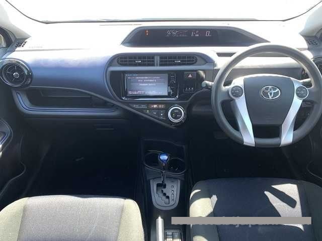 2015 Toyota Aqua thumbnail