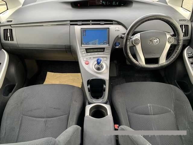 2014 Toyota Prius thumbnail