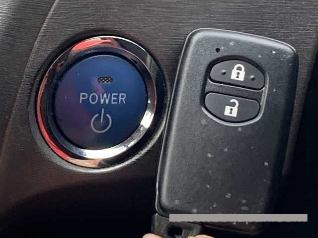 2014 Toyota Prius thumbnail