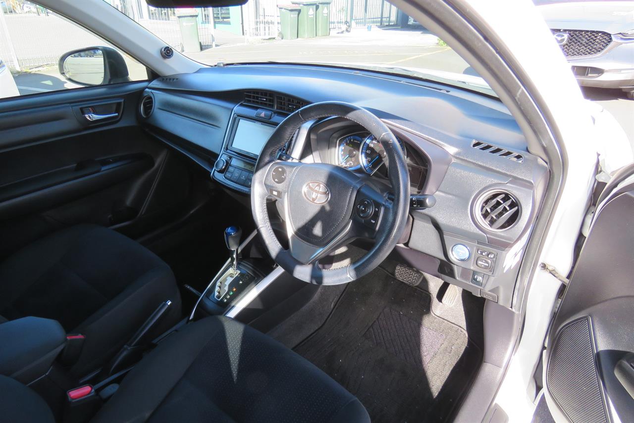 2014 Toyota Corolla thumbnail