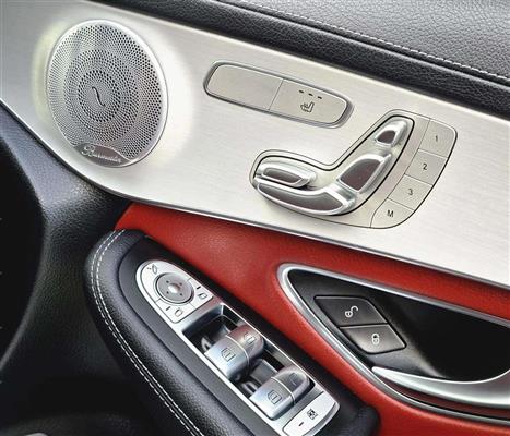 2021 Mercedes-Benz GLC thumbnail
