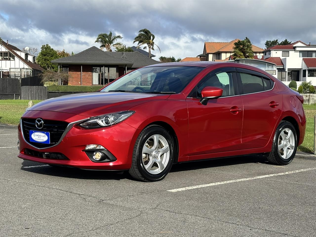 2014 Mazda Axela thumbnail