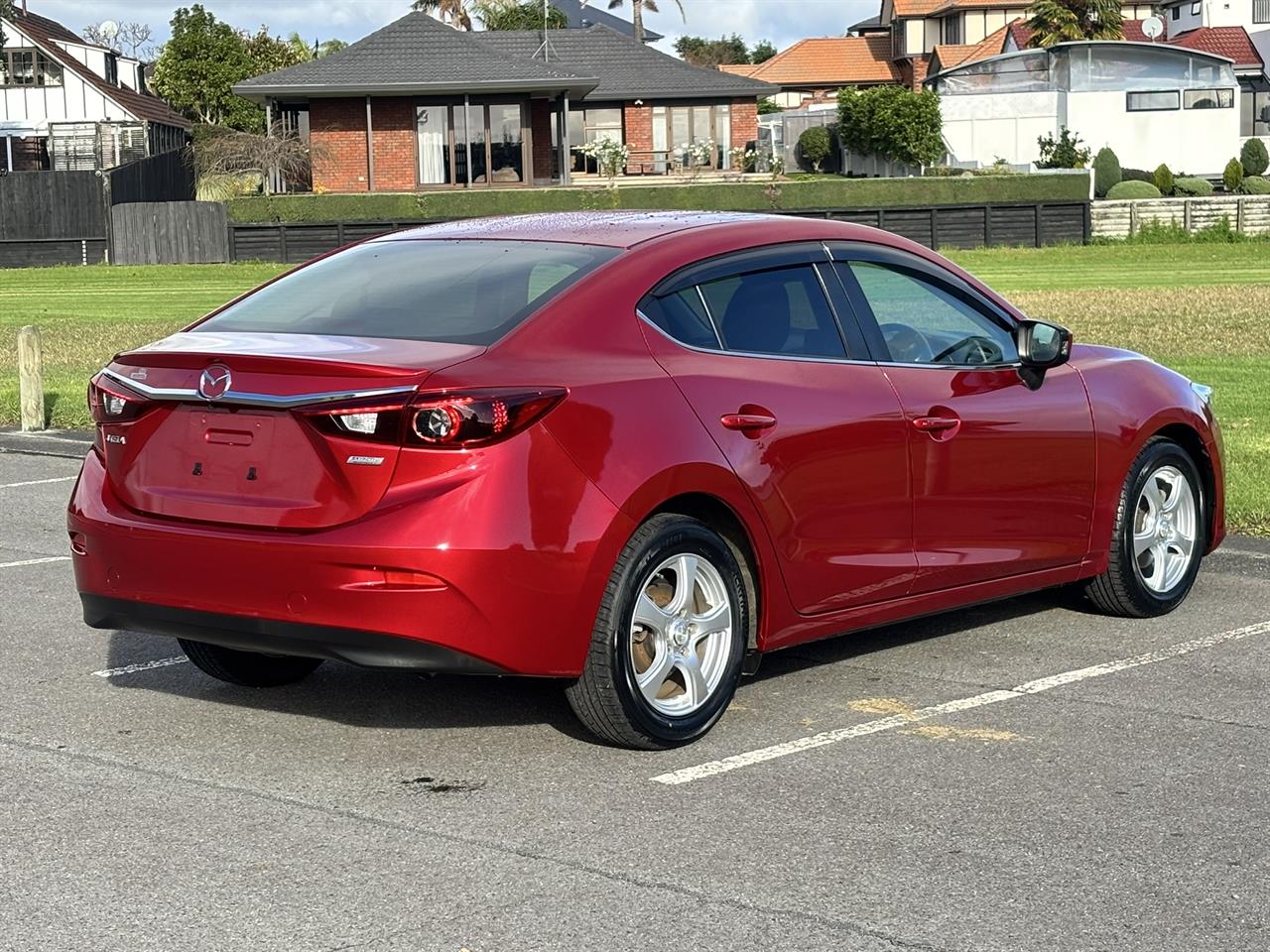 2014 Mazda Axela thumbnail