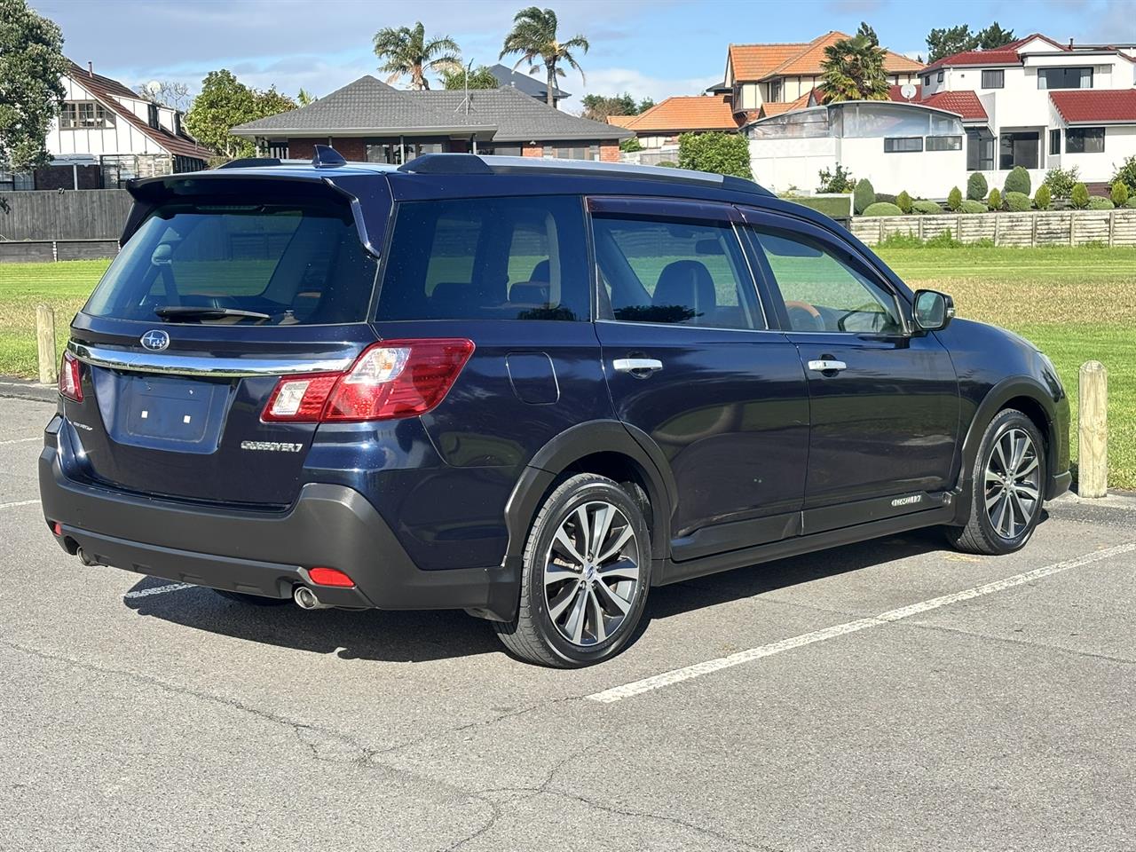 2015 Subaru Exiga thumbnail
