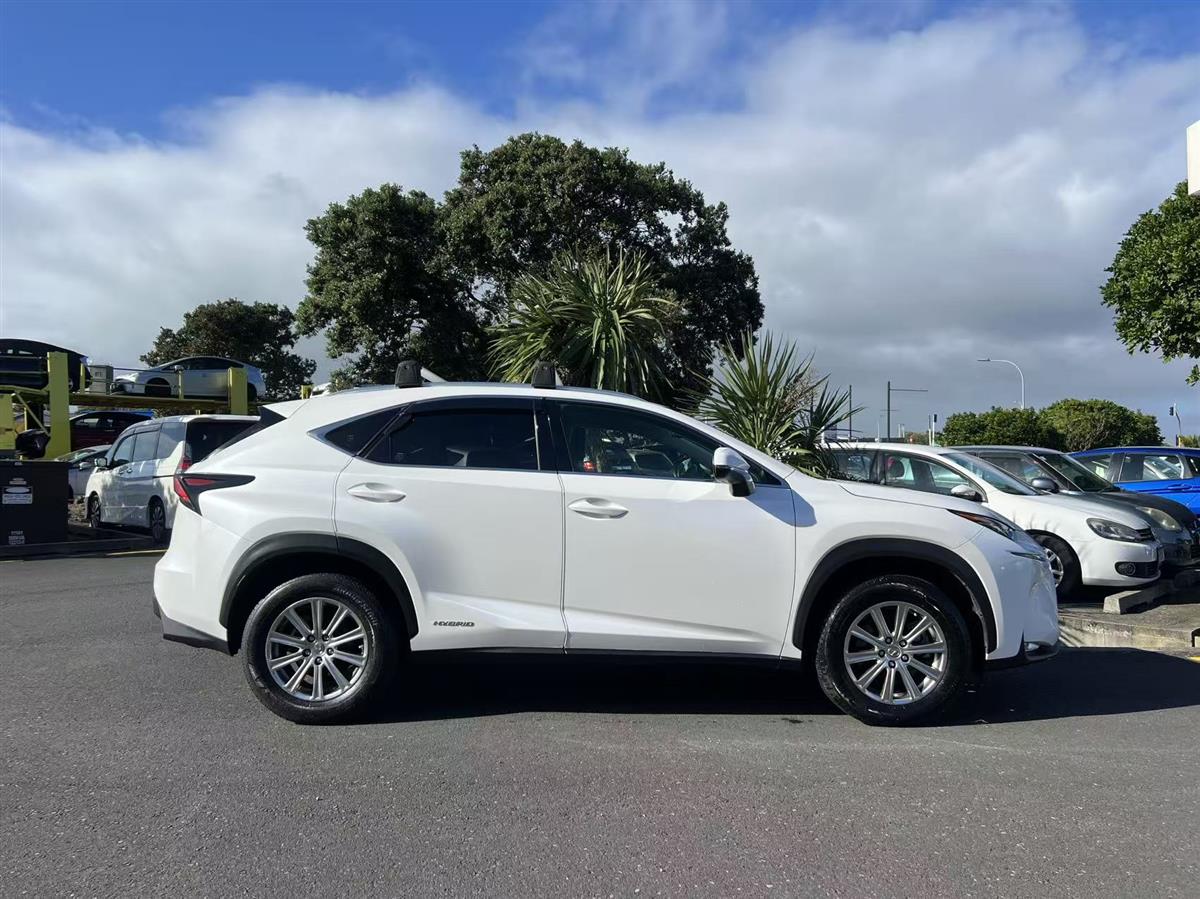 2015 Lexus NX thumbnail