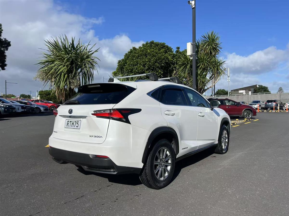 2015 Lexus NX thumbnail