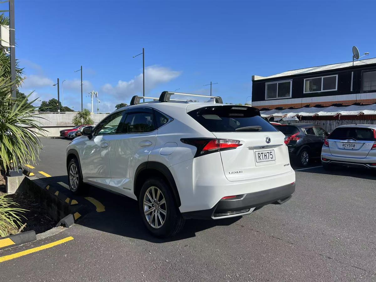2015 Lexus NX thumbnail