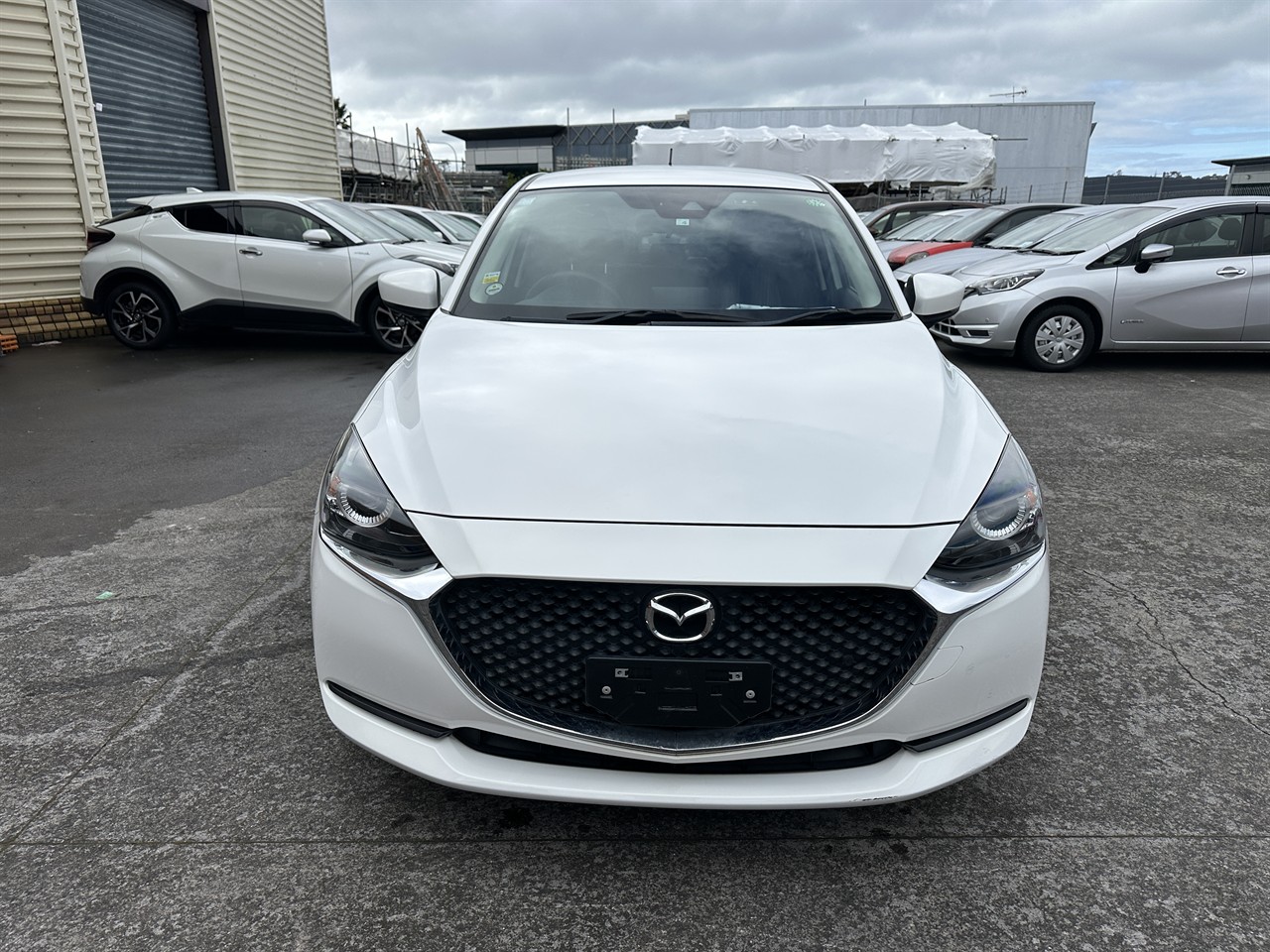 2020 Mazda 2 thumbnail