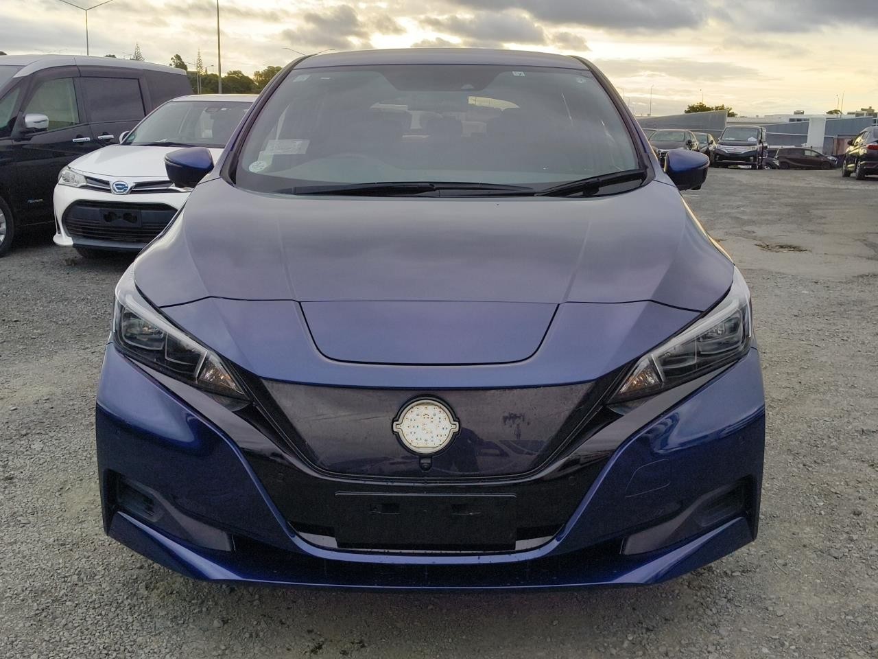 2022 Nissan Leaf thumbnail
